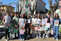 25 aprile a Carrù, i 12 vincitori delle borse di studio Anpi - FOTOGALLERY