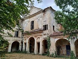 «Salvate l'antico Santuario dimenticato, prima che sia troppo tardi»
