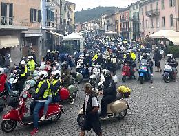 Oltre 500 Vespe invadono il Borgo più bello d’Italia 
