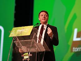 «Quelli che devono vergognarsi non siamo noi». Renzi attacca dopo l'assoluzione della mamma