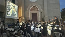Le colonne sonore dei film di Hollywood incantano il paese
