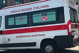 Incidente sul lavoro: colpito da scarica elettrica, portato al CTO con ustioni di secondo-terzo grado