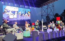 Allo show delle “bocce quadre”... si ride al cubo
