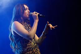 Sarah Toscano, l'amarcord è ammaliante - LE FOTO DEL CONCERTO