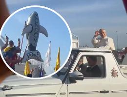 Giubileo dei Giovani: il saluto di Papa Leone davanti al gruppo di Mondovì... e alle mascotte "Cocco" e "Fiocco" - VIDEO