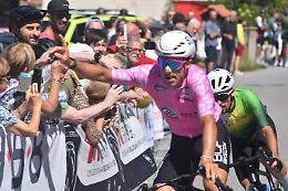 Lo spettacolo del Giro della Granda: l’ex “pro” Nardin vincitore assoluto 