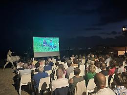 Storie di cani, tartufi e "trifulau": una serata di racconti, nel cuore dell'Alta Langa