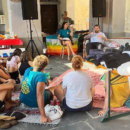 Vuoi rinnovare il tuo armadio a costo (quasi) zero? Sabato la festa dello scambio: "Swap party" con il gruppo Idee Fresche!