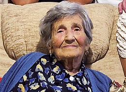 I 102 anni di Luigina, la trisnonna che unisce 5 generazioni