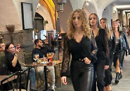 Moda, musica e balli: via Marenco accende la festa di fine estate