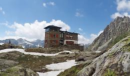 Fine stagione? Guida rapida ai rifugi ancora aperti sulle Alpi Marittime