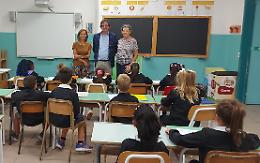 Più sicura e senza barriere architettoniche: oggi i bimbi sono tornati alla Primaria