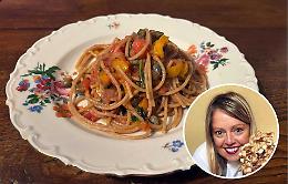 LE RICETTE DI DEBORA - Pasta con il sugo di fine stagione
