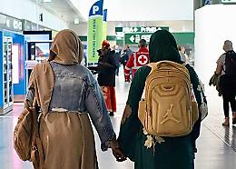 Dal Darfur a Cuneo: l’abbraccio commosso tra madre e figlia dopo dodici anni
