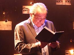 Addio a Remo Girone: nel 2024 la sua ultima recita a Mondovì con "Il cacciatore di nazisti"
