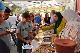 «Questo è l'evento della Mondovì inclusiva e solidale»: il pranzo multietnico questa volta in centro città