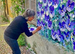 Teresita, quando l'arte diventa un atto d'amore, per il borgo e la comunità
