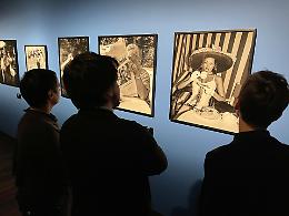 Oltre 100 scatti per raccontare il genio di Helmut Newton: arriva Intrecci al Filatoio