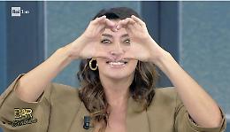 Elisa Isoardi porta l’Italia a Ormea: al Bar della Stazione le telecamere di Rai Uno