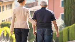 Amministrava la pensione del cognato disabile, ora è sotto accusa: «Ma era tutto in famiglia»