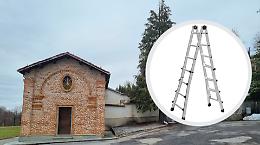 Furto al cimitero, il sindaco Bosio: «Un gesto inaccettabile, individueremo i responsabili»