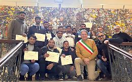 Cairo, il Comune ringrazia i richiedenti asilo: “Grazie per averci aiutato dopo l’alluvione”