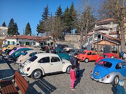Colori d’autunno e motori vintage: i Maggiolini alla scoperta del foliage