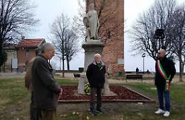 Mondovì riscopre la sua storia agricola: i 150 anni del monumento a Emilio Balbo Bartone di Sambuy

