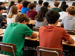 &laquo;Stop alle "classi pollaio": non pi&ugrave; di 20 per aula&raquo;