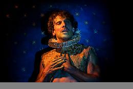 Francesco Montanari in scena giovedì  con “Storia di un cinghiale”: il monologo che svela il lato oscuro del potere