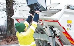 Rifiuti: «Consapevoli di alcuni disservizi, ascoltiamo i cittadini e trasmettiamo a chi di competenza»

