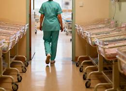 Nel paesello di 500 abitanti sono nati cinque bambini in un mese