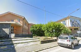 «I lavori alla mensa non si fanno? Allora ridateci i soldi». E il Comune deve restituire l'acconto