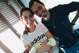 Operata per tumore cerebrale dà alla luce un bimbo