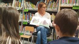 Storie e attività in biblioteca per tutta la famiglia, dal giallo alla "Gabbianella e il gatto"