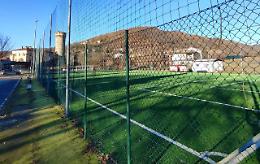 Allenamento a 360 gradi: nuova palestra di arrampicata, campetto rifatto e area calisthenics