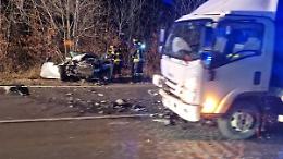 Auto contro camion sulla Fondovalle: gravemente ferite mamma e bambina