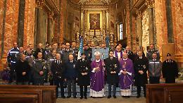 Messa di Natale con le Forze armate: &laquo;Guardiamo ai piccoli miracoli di ogni giorno&raquo;