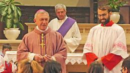 L'inno alla gioia del vescovo di Mondov&igrave;: &laquo;Beato chi accetta la fatica di credere&raquo;