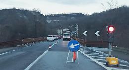 Fondovalle: semaforo e senso unico alternato per 8 giorni sul ponte di Bastia