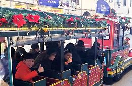 Arrivano i Trenini di Natale del Banco Azzoaglio: tre citt&agrave; in festa tra luci, gioia e caldarroste