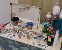 Una mostra dei presepi creati con i materiali pi&ugrave; insoliti