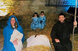 Tra fede e magia: 2.500 visitatori allo storico Presepe vivente di Dogliani