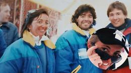 L&rsquo;amatissima insegnante di ginnastica del Liceo che ha insegnato a sciare (anche) a Maradona 