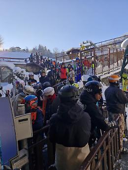 Impianti in funzione e piste affollate: Frabosa Soprana vive giorni da pienone
