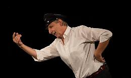 Dalle campane all&rsquo;arrivo del juke-box: a teatro con "Dei liquori fatti in casa"