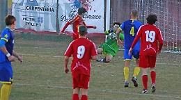 Ci pensa Valmir, il Piazza risponde all'Azzurra. Monregale, una partita da sei punti