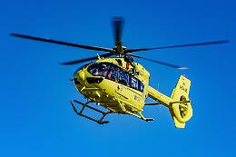 Auto fuori strada sulla Torino-Savona, tre feriti  