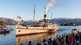 Il pi&ugrave; antico battello a pale d&rsquo;Italia torna in acqua, per portare la Fiamma Olimpica