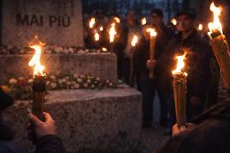 &ldquo;&lsquo;Mai pi&ugrave;&rsquo; non sono solo parole: &egrave; una responsabilit&agrave;&rdquo;. Il 27 gennaio la fiaccolata per celebrare la Giornata della Memoria